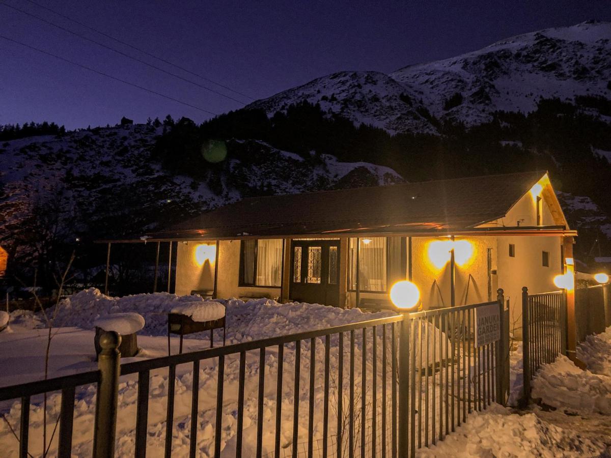 Januka Garden At Sno Villa Kazbegi Eksteriør bilde